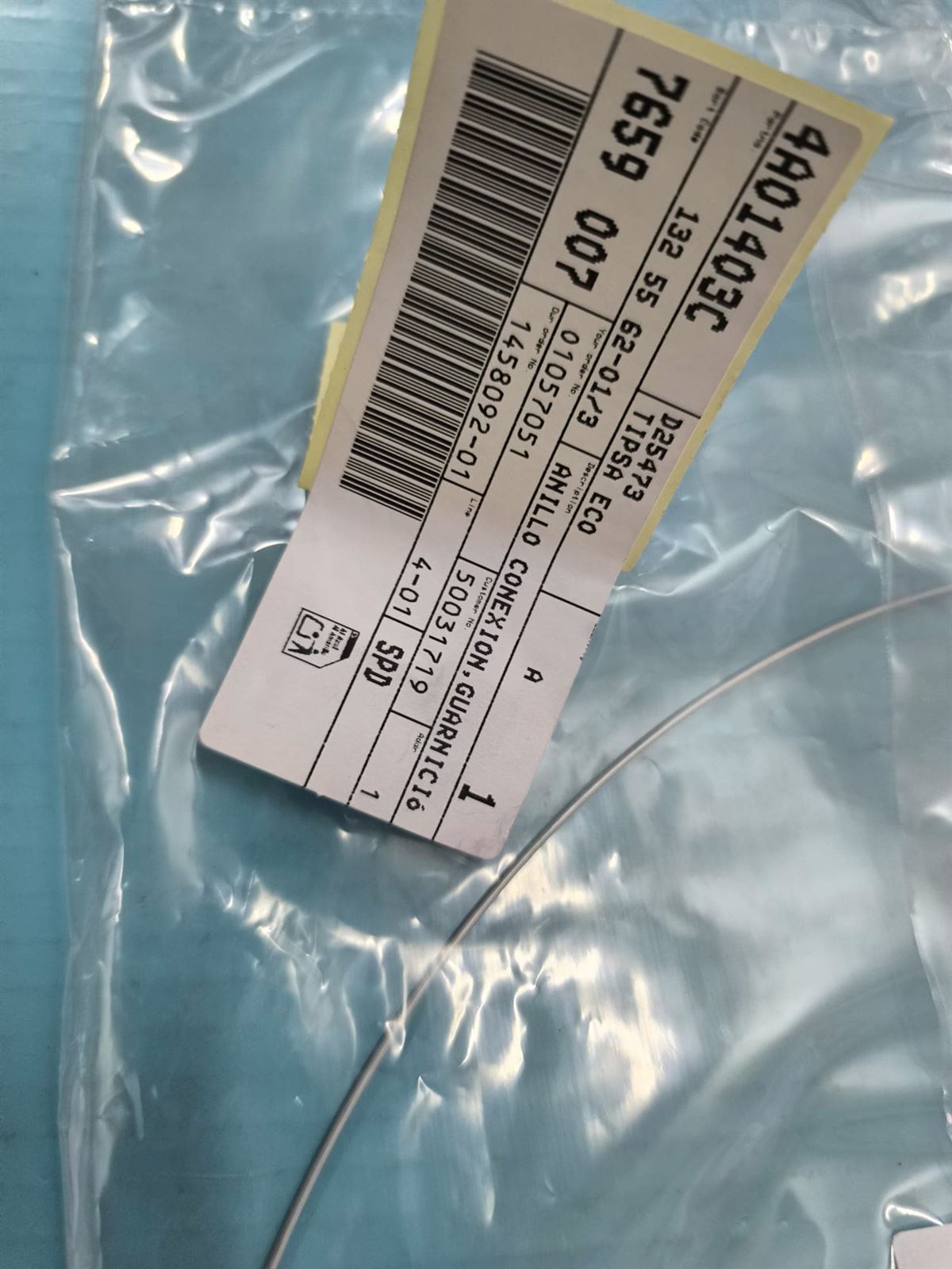 ABRAZADERA GOMA PUERTA LAVADORA ELECTROLUX, SUJECCION / BRIDA GOMA CON EL MUEBLE, RECAMBIO ORIGINAL, 1325562013 - Imagen 2