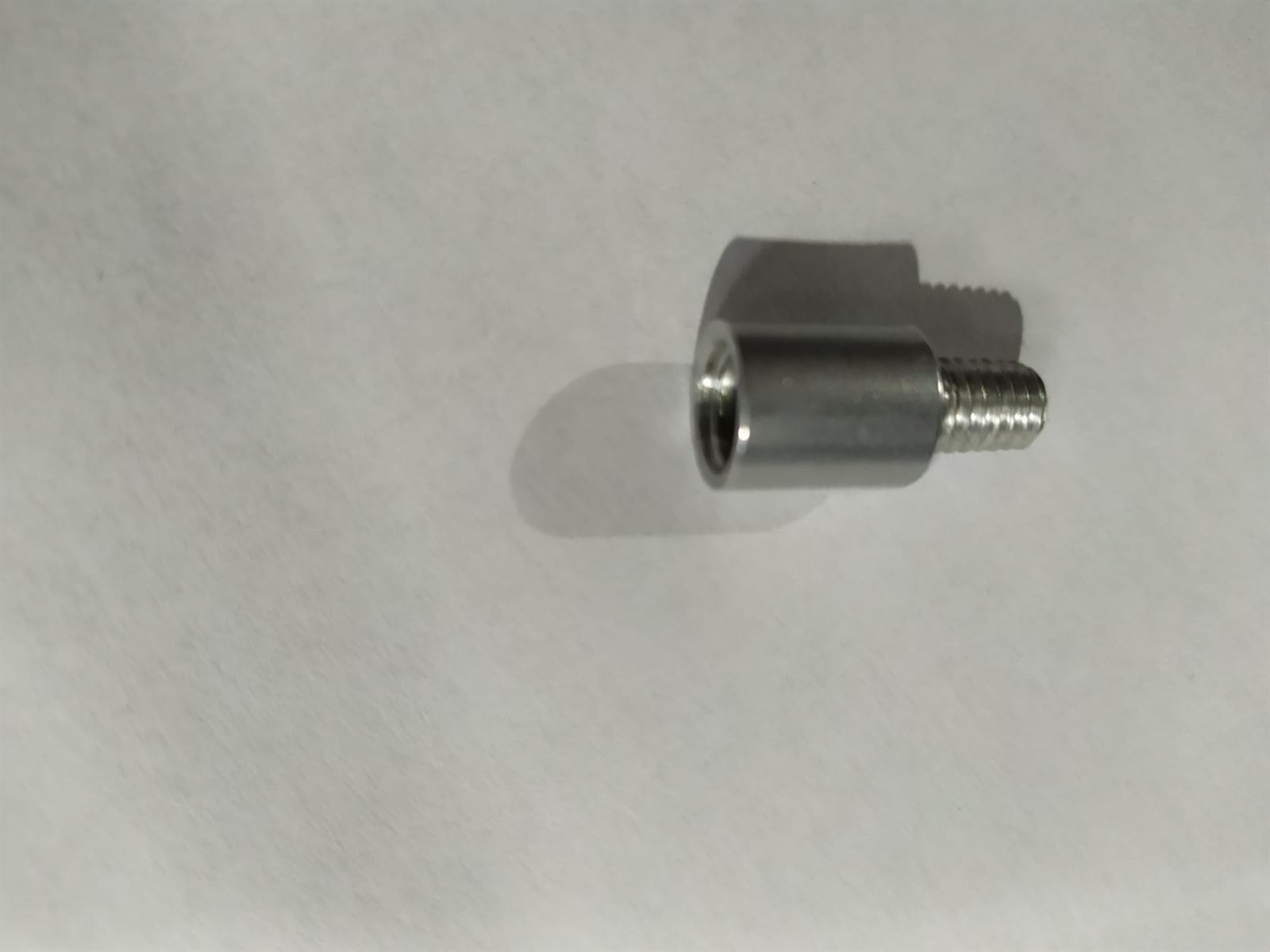 ADAPTADOR ANODO TRMO AGUA, DE METRICA 8 HEMBRA A METRICA 6 MACHO,   5030100806 - Imagen 2