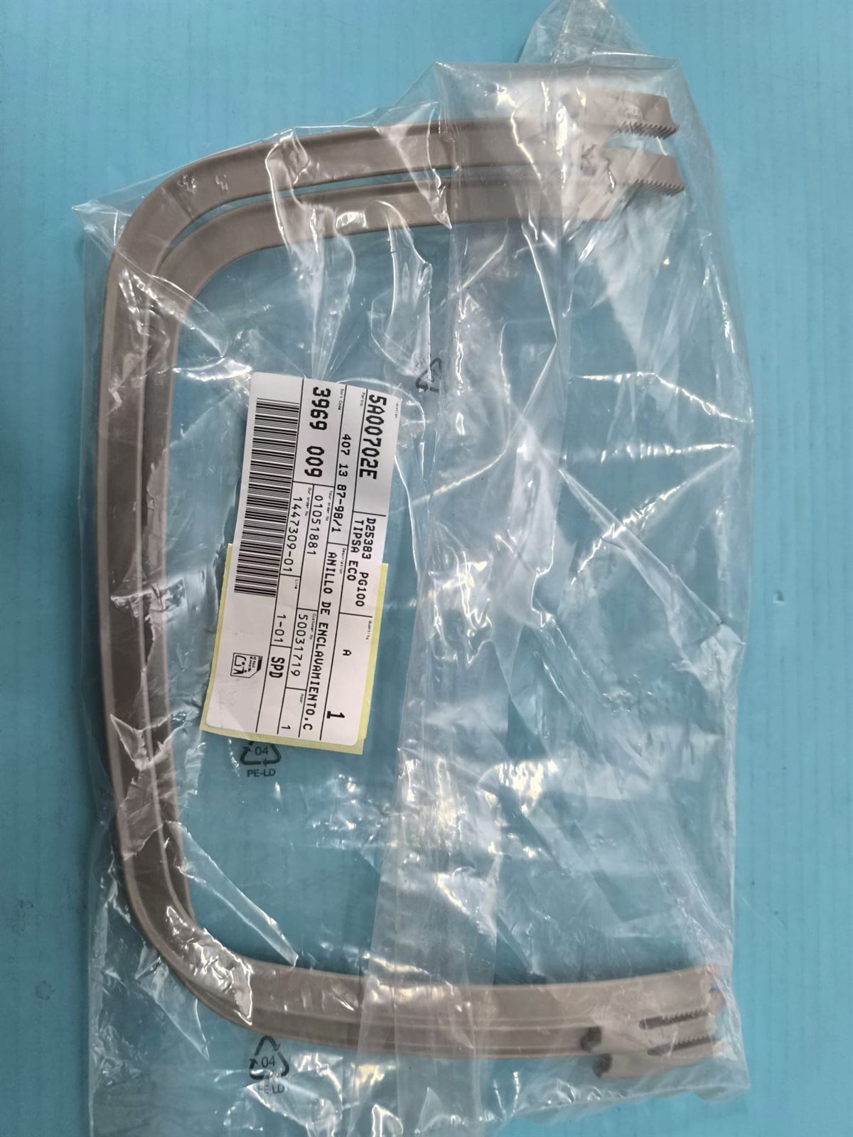 ANILLO ENCLAVAMIENTO COMPLETO LAVADORA ZANUSSI, LAVADORA CARGA SUPERIOR, ANILLO SUJECCION DE LA GOMA CON LA CUBA, 4071387981 - Imagen 1