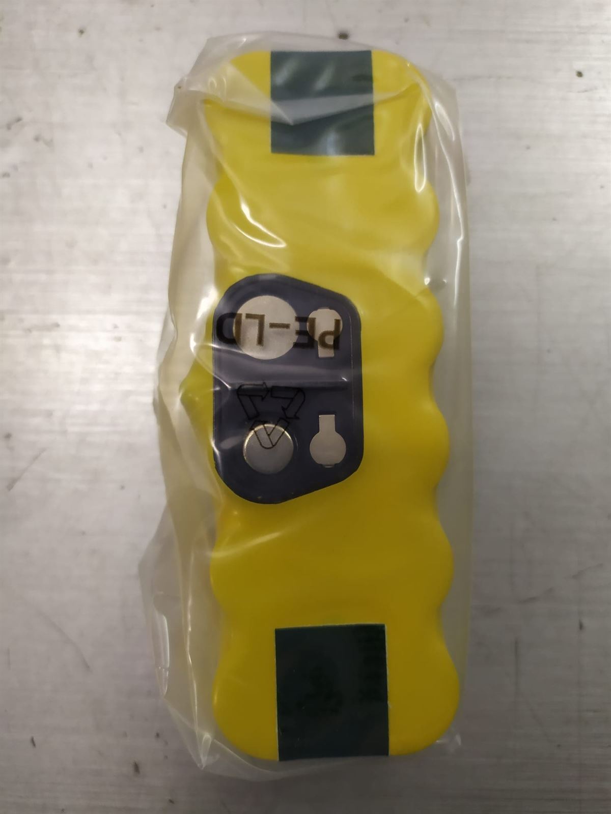 BATERIA ROOMBA RECARGABLE, 14,4 V, 3500 mA,  45X44X136 MM, ASPIRADOR,  0513581433 - Imagen 2
