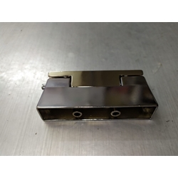 BISAGRA PUERTA FRIGORIFICO BOTELLERO COMERCIAL, DB.440 ZAMAK CROMADO SIN MUELLE, LARGO 97/95MM, ANCHO 21/14,5MM, AGUJEROS SUJECCION 63/32MM, VF975 - Imagen 1