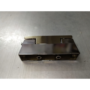 BISAGRA PUERTA FRIGORIFICO BOTELLERO COMERCIAL, DB.440 ZAMAK CROMADO SIN MUELLE, LARGO 97/95MM, ANCHO 21/14,5MM, AGUJEROS SUJECCION 63/32MM, VF975 - Imagen 1