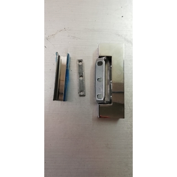 BISAGRA PUERTA FRIGORIFICO, rectangular L 127/21/43 mm, distancia de sujeción 27/27mm, 690293 - Imagen 1