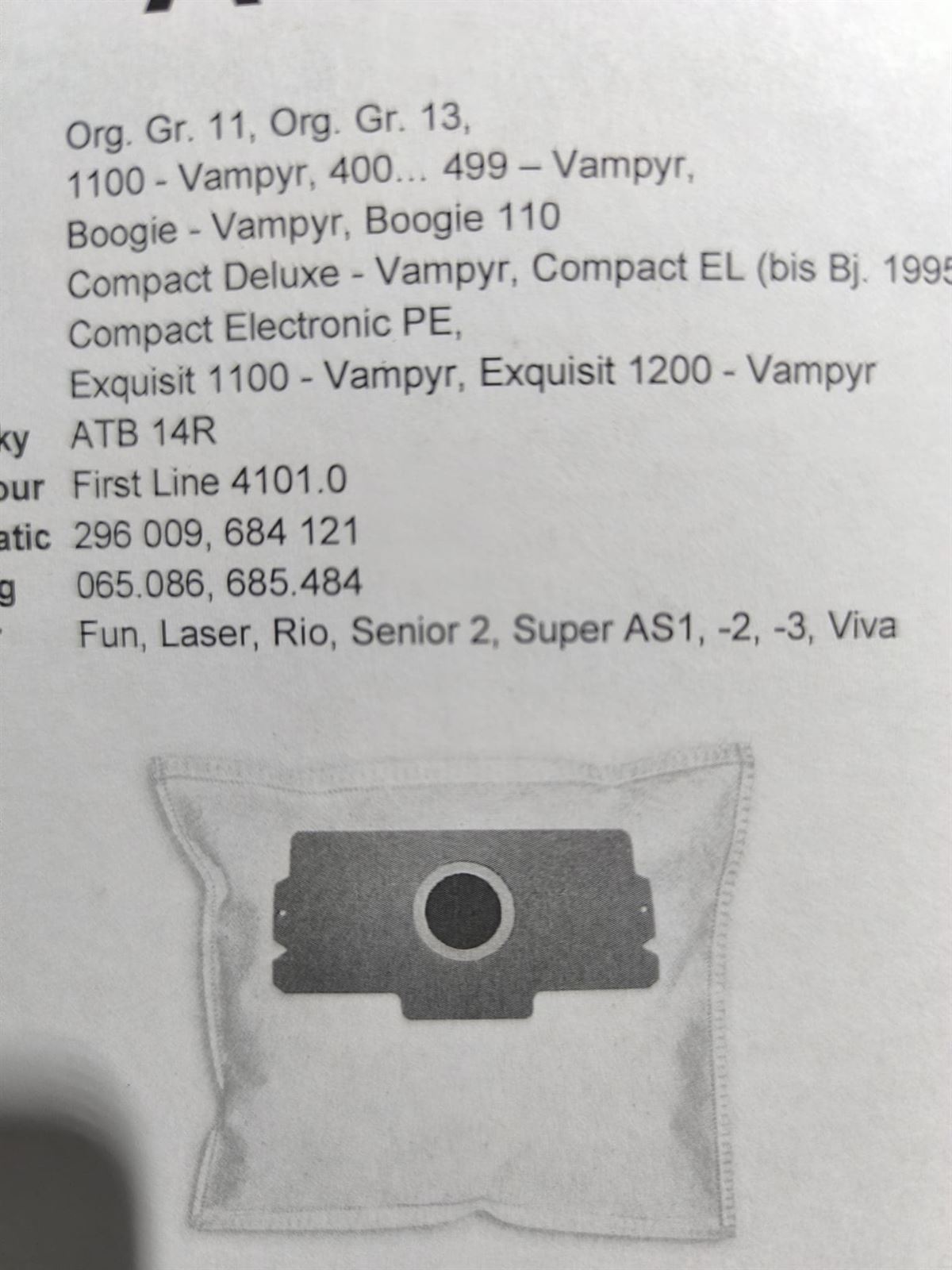 BOLSA ASPIRADOR AEG, PAQUETE 4 BOLSAS+1FILTRO, RECANBIO ALTERNATIVO, GR11, GR13,   62739MF - Imagen 2