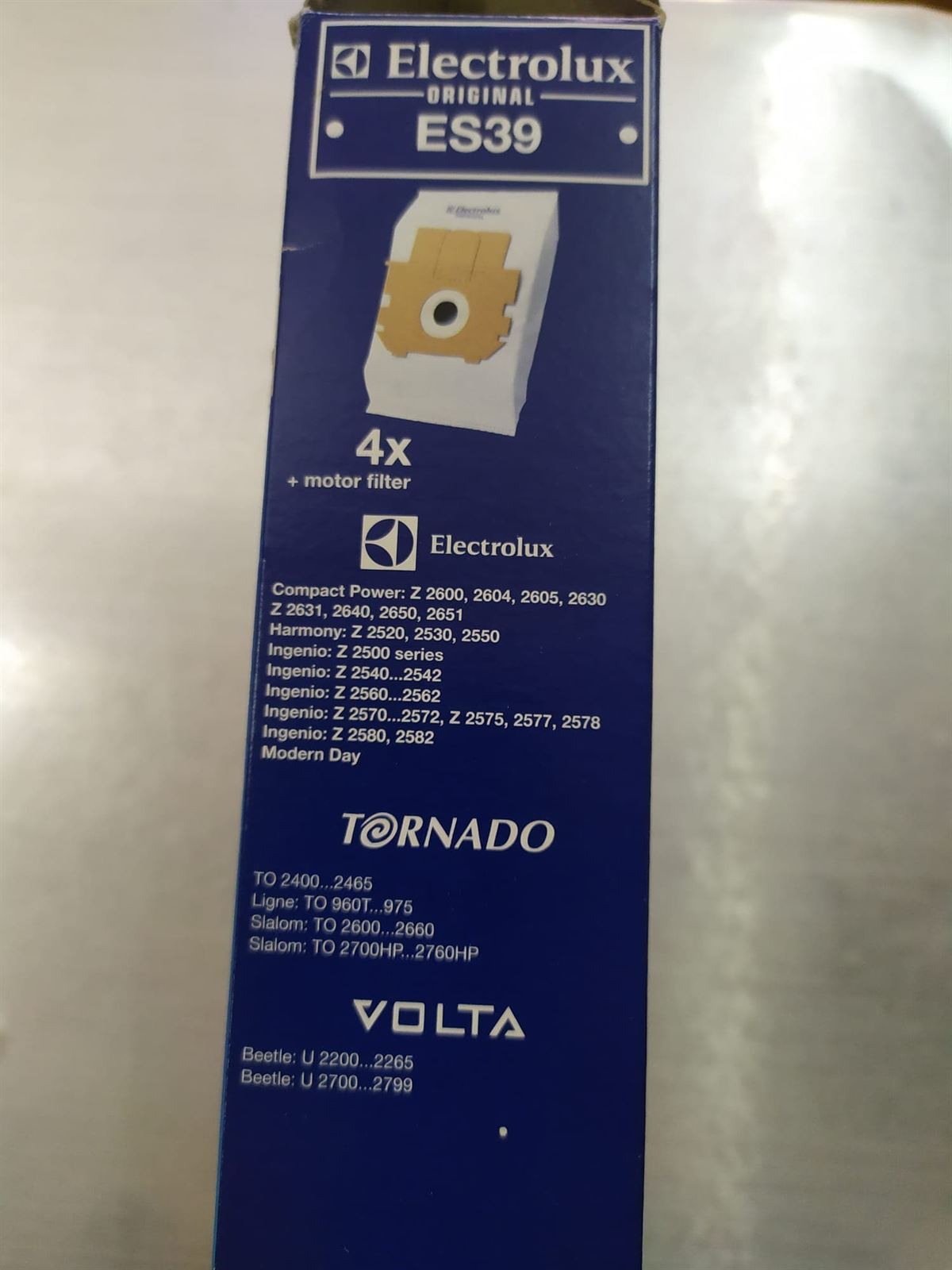 BOLSA ASPIRADOR ELECTROLUX, PAQUETE 4 BOLSAS+FILTRO MOTOR, RECAMBIO ORIGINAL, ES39, 9002565431 - Imagen 1