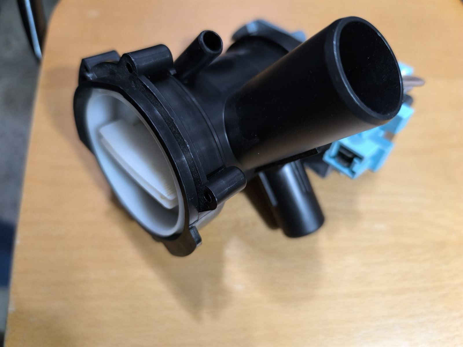 BOMBA DESAGUE LAVADORA BOSCH, BALAY, ASPIRACION 30MM, SALIDA 24MM, TUBO PRESOSTATO 8,5MM, 3 TORNILLOS, 3 TUBOS, 481236018477 - Imagen 1