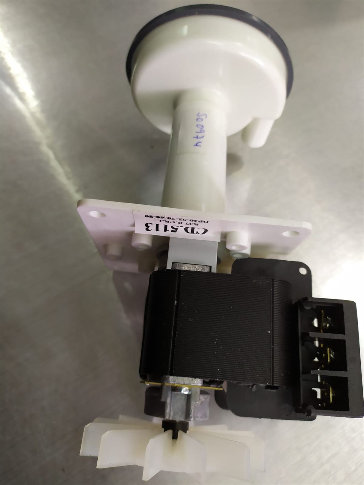 BOMBA FABRICADOR CUBITOS ITV, DP40-55-60-70-80 50W 230V 50/60Hz salida ø 17mm L 110mm,  500974 - Imagen 1