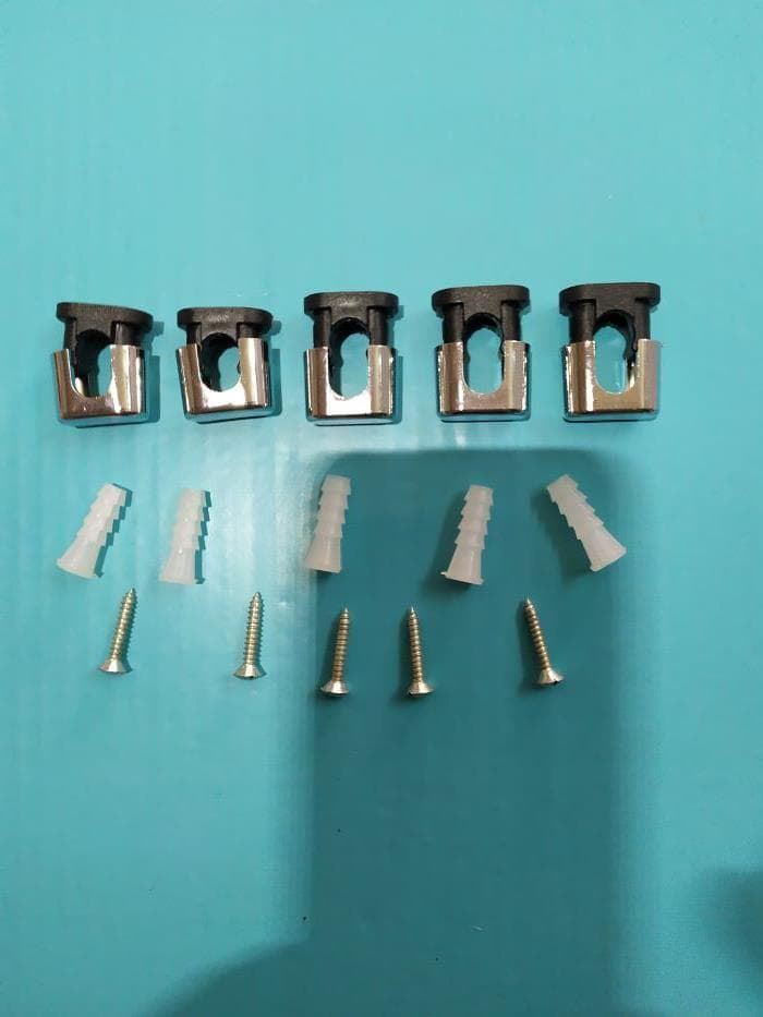 BRIDA SUJECCION TUBO DE 10 MM KIT DE 5 UNIDADES  BR111 - Imagen 1
