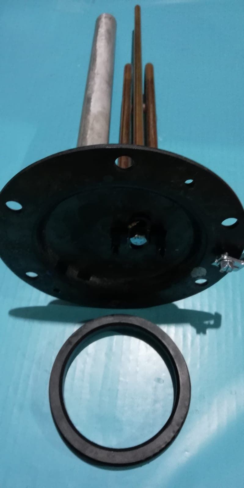 BRIDA TERMO THERMOR, BRIDA+ANODO+RESISTENCIA+JUNTA, DIAMETRO 158MM, DISTANCIA AGUJEROS 65/70/75MM, LARGO ALOJAMIENTO TERMOSTATO 350MM, 2000W, 220V, 030238 - Imagen 3