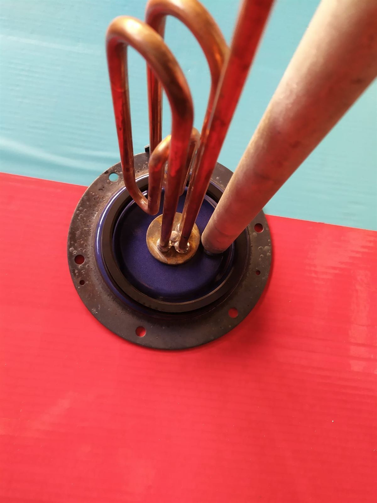 BRIDA TERMO THERMOR, SAUTER, ATLANTIC, BRIDA+JUNTA+ANODO+RESISTENCIA, DIAMETRO 197 MM, DISTANCIA AGUJEROS 87MM, DIAMETRO JUNTA 130MM, LARGO ALOJAMIENTO TERMOSTATO 350MM, 2200W, 220V,  060187 - Imagen 3