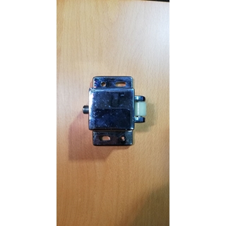 CIERRE CAMARA FRIGORIFICA DE PANELES, 90X52X59 MM, DISTANCIA AGUJEROS 68X22MM,  VF.951 - Imagen 2