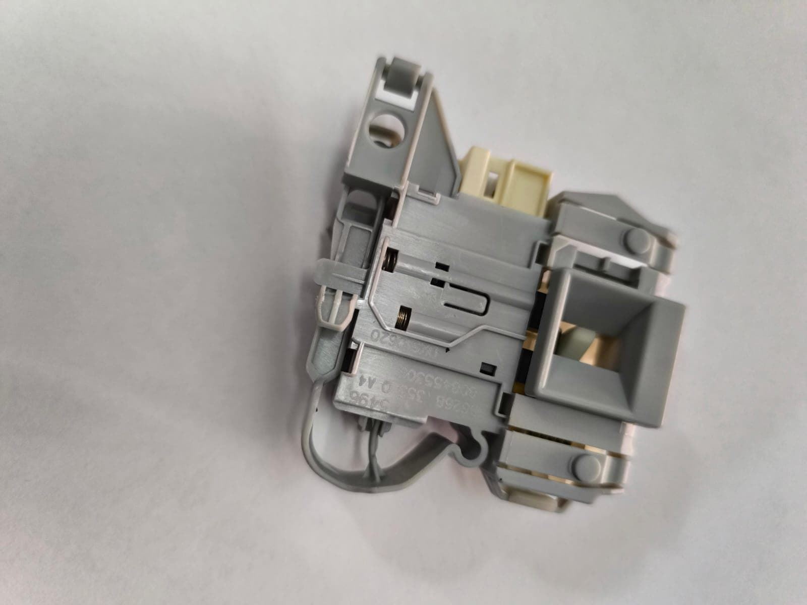 CIERRE ELECTRICO, BLOCAPUERTA RETARDADOR, LAVADORA ZANUSSI, AEG, ELECTROLUX, 8084553067 - Imagen 1