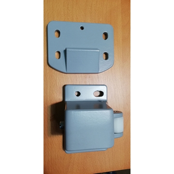 CIERRE PUERTA. BLOQUE ALUMINIO EPOXY GRIS, CIERRE+PLETINA DE ENGANCHE, DISTANCIA TORNILLOS/AGUJEROS 80/35 MM, 110/72/72 MM,A.VF951 - Imagen 2