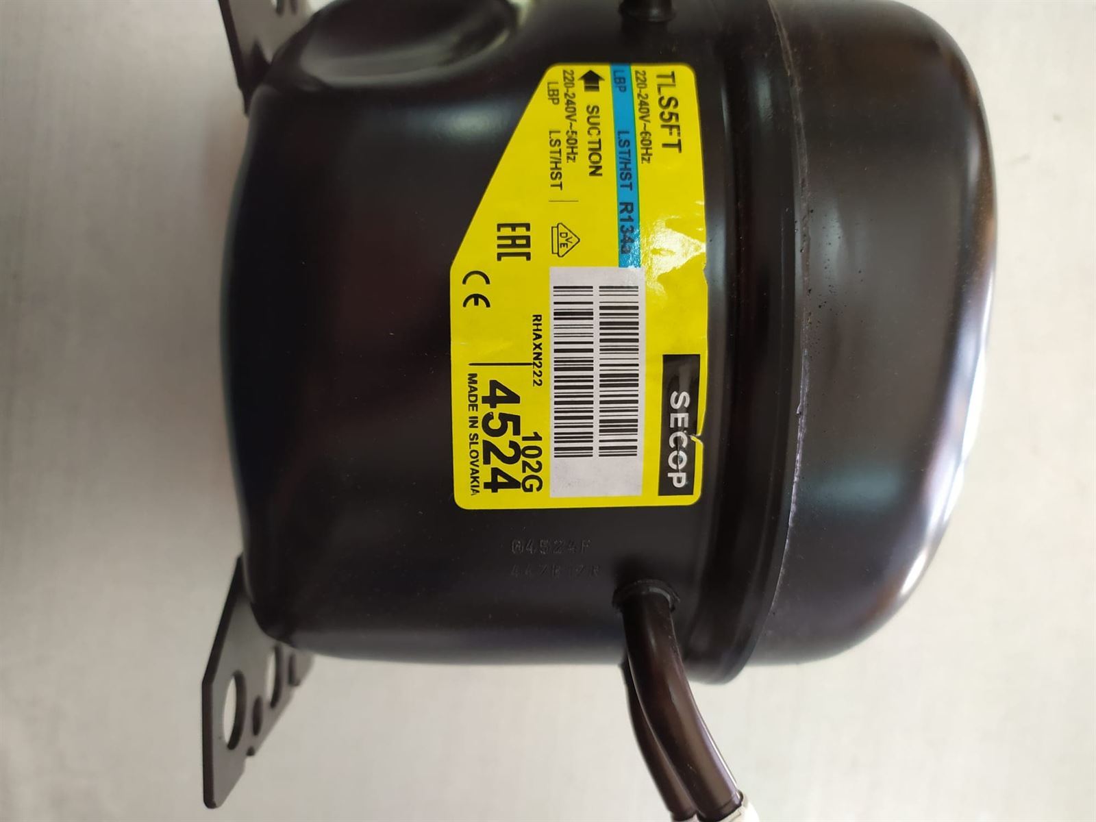 COMPRESOR FRIGORÍFICO 1/6 CV, BAJA PRESION,  GAS R134A,  SECOP, TLS5FT - Imagen 1