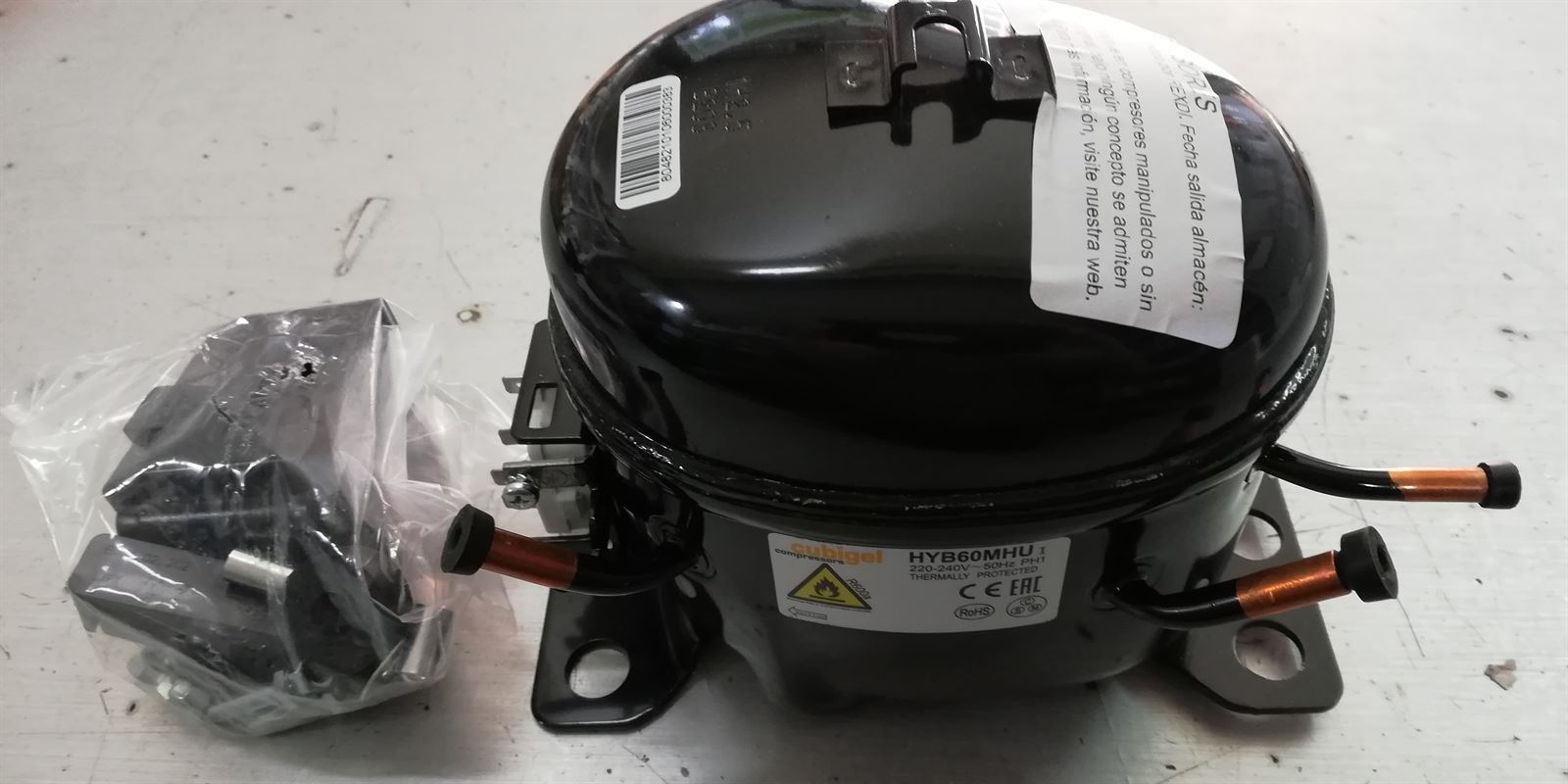 COMPRESOR FRIGORIFICO BAJA PRESION R600, CON ARRANCADOR, 220V, 1/10 CV, HYB60MHU - Imagen 2