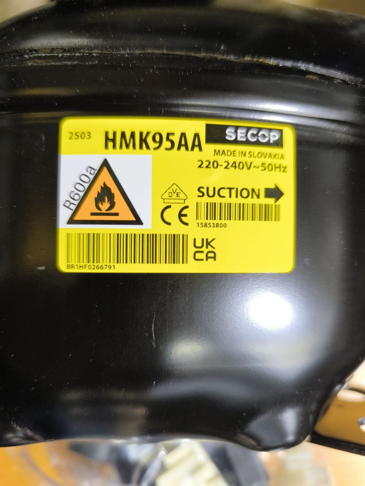 COMPRESOR FRIGORIFICO CON ARRANCADOR, 1/4 CV, R600, 220V, 50Hz, SECOP, HMK95AA - Imagen 2