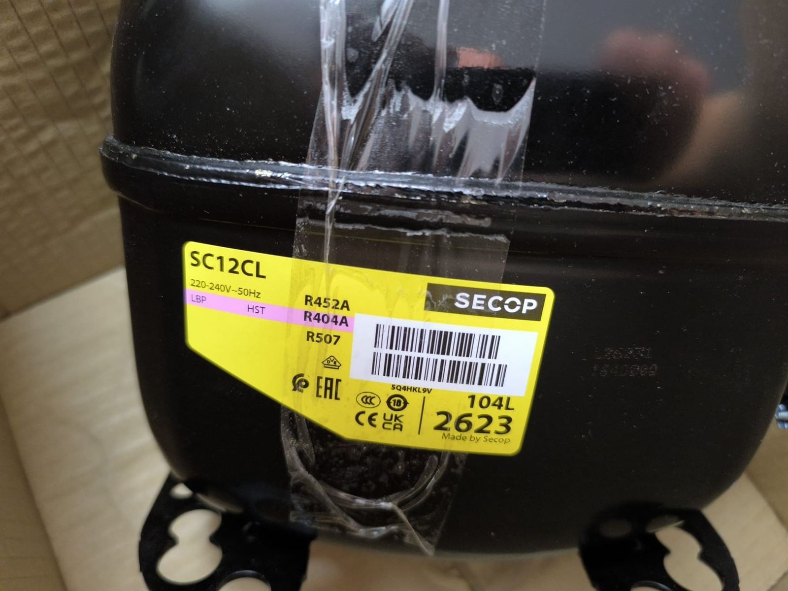 COMPRESOR FRIGORIFICO R404, R452, R507A, PRESION ALTA, 3/8 CV, 220V, CON ARRANCADOR,  SC12CL - Imagen 1