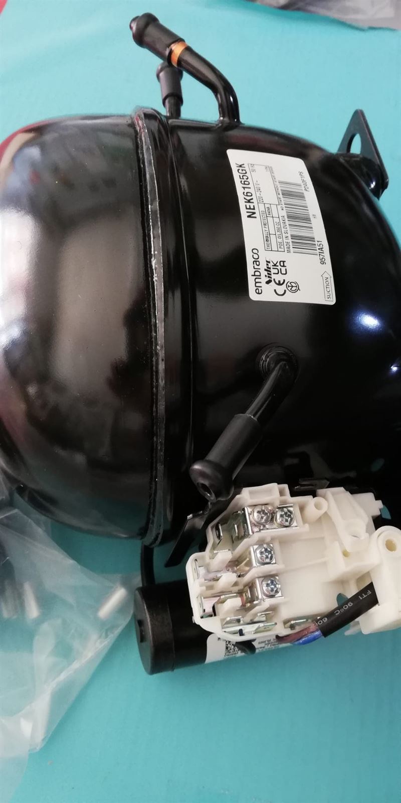 COMPRESOR FRIGORIFICO R404A, 1/3 CV ALTA, 220V,   NEK6165GK - Imagen 1