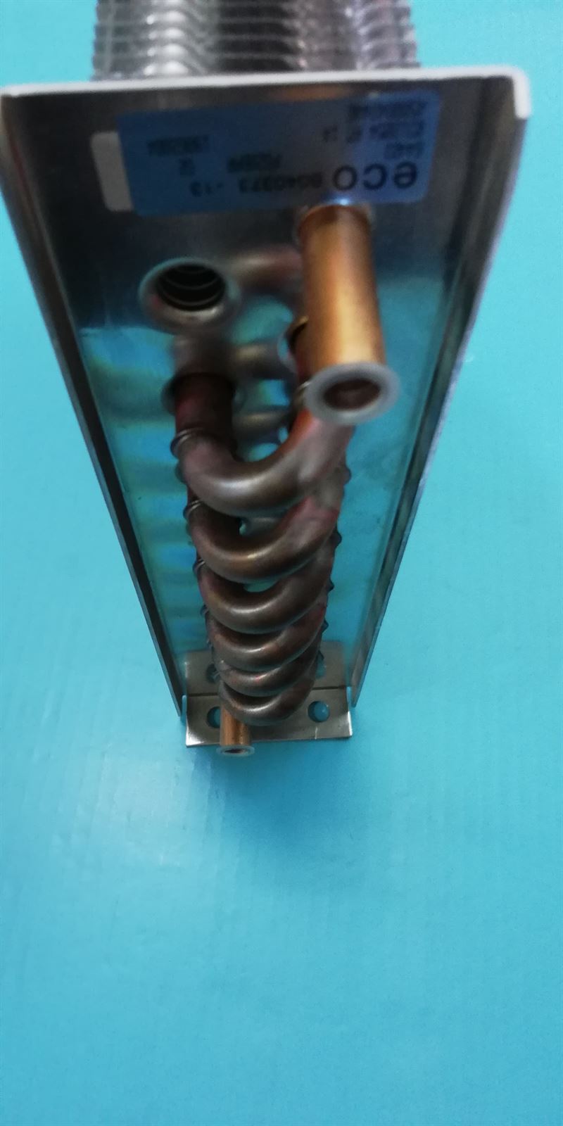 CONDENSADOR AIRE PARA FRIGORIFICO, RENDIMIENTO 630W, PALA 200MM, 270X200X65MM, AT-14, 312054 - Imagen 3