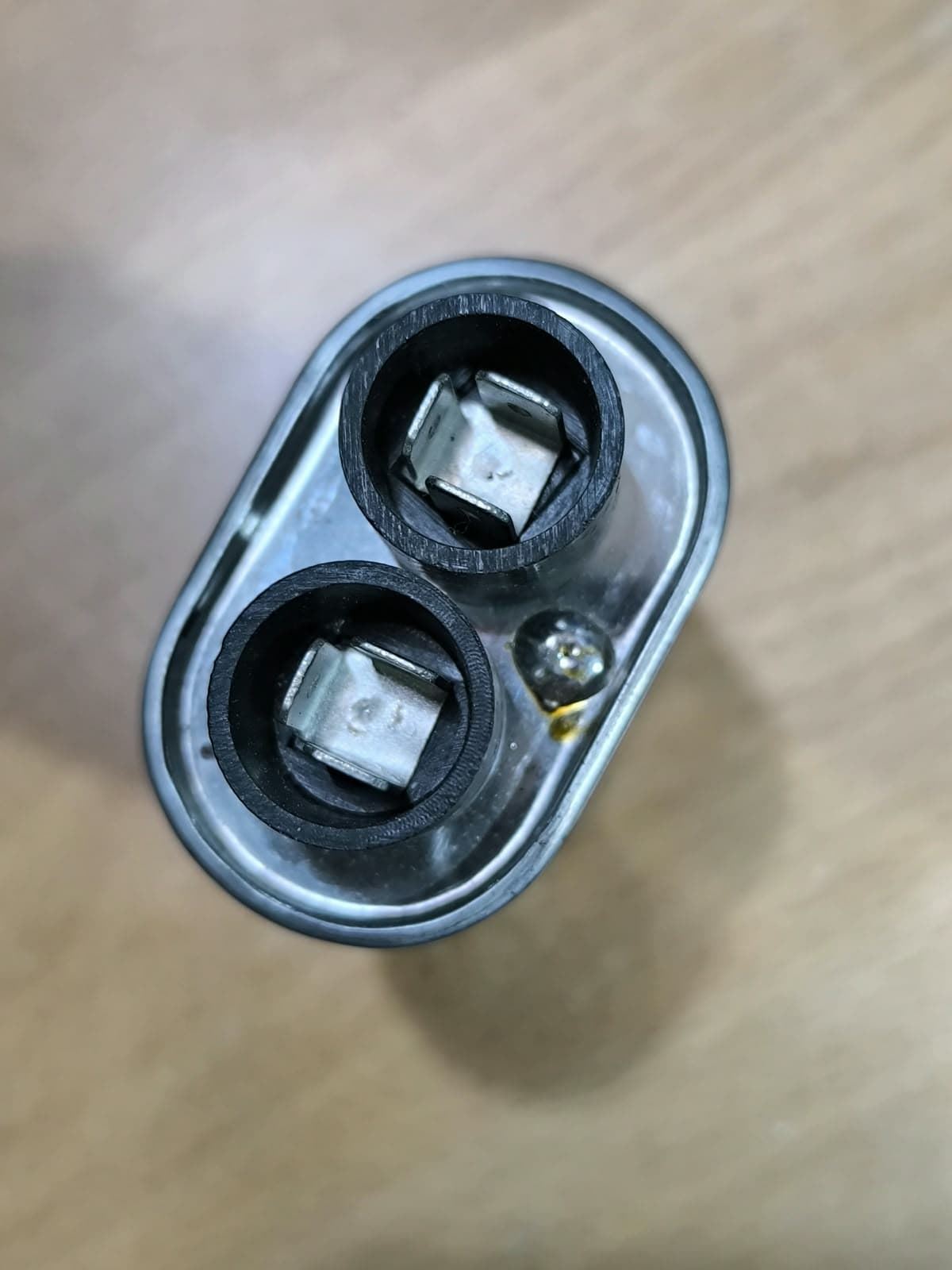 CONDENSADOR MICROONDAS, 0,9 MICROFARADIOS, 2100 VAC, RM-CP612 - Imagen 2