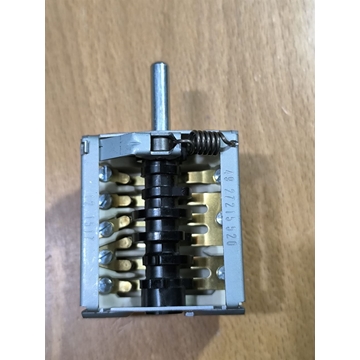 CONMUTADOR COCINA ELECTRICA, 6 LEVAS, 7 POSICIONES, 2 POLOS, 16 A, EJE 6/4,6/24 MM, A300004 - Imagen 1