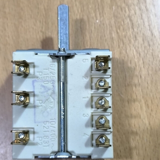 CONMUTADOR COCINA ELECTRICA, 6 LEVAS, 7 POSICIONES, 2 POLOS, 16 A, EJE 6/4,6/24 MM, A300004 - Imagen 2