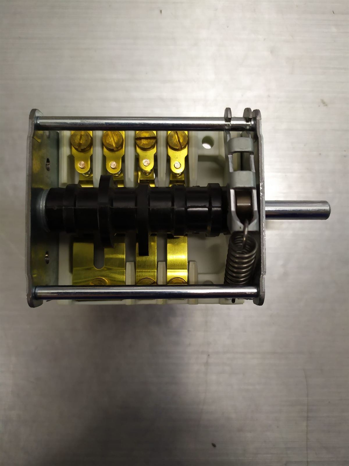 CONMUTADOR COCINA ELECTRICA INDUSTRIAL, ZANUSSI, GIRATORIO, 30 A, 4 POSICIONES, 4 LEVAS,  88/64/60/43 mm, EJE 6/4,5/24MM, 019239 - Imagen 2