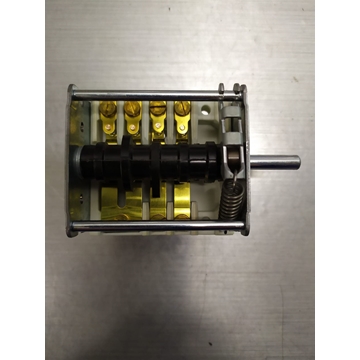 CONMUTADOR COCINA ELECTRICA INDUSTRIAL, ZANUSSI, GIRATORIO, 30 A, 4 POSICIONES, 4 LEVAS,  88/64/60/43 mm, EJE 6/4,5/24MM, 019239 - Imagen 2