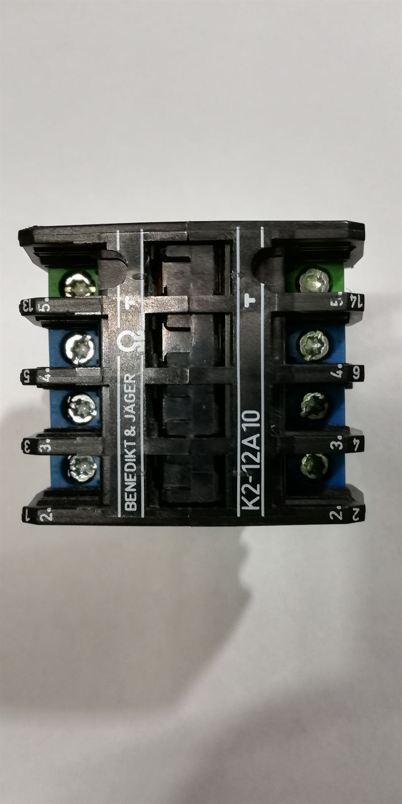 CONTACTOR, RELE, CONTACTOS NORMALMENTE ABIERTOS, 5,5K W, 380 V, BOBINA 220/240, 50/60 Hz, BASE 60X45MM, ALTO 65MM, 7675112093 - Imagen 3