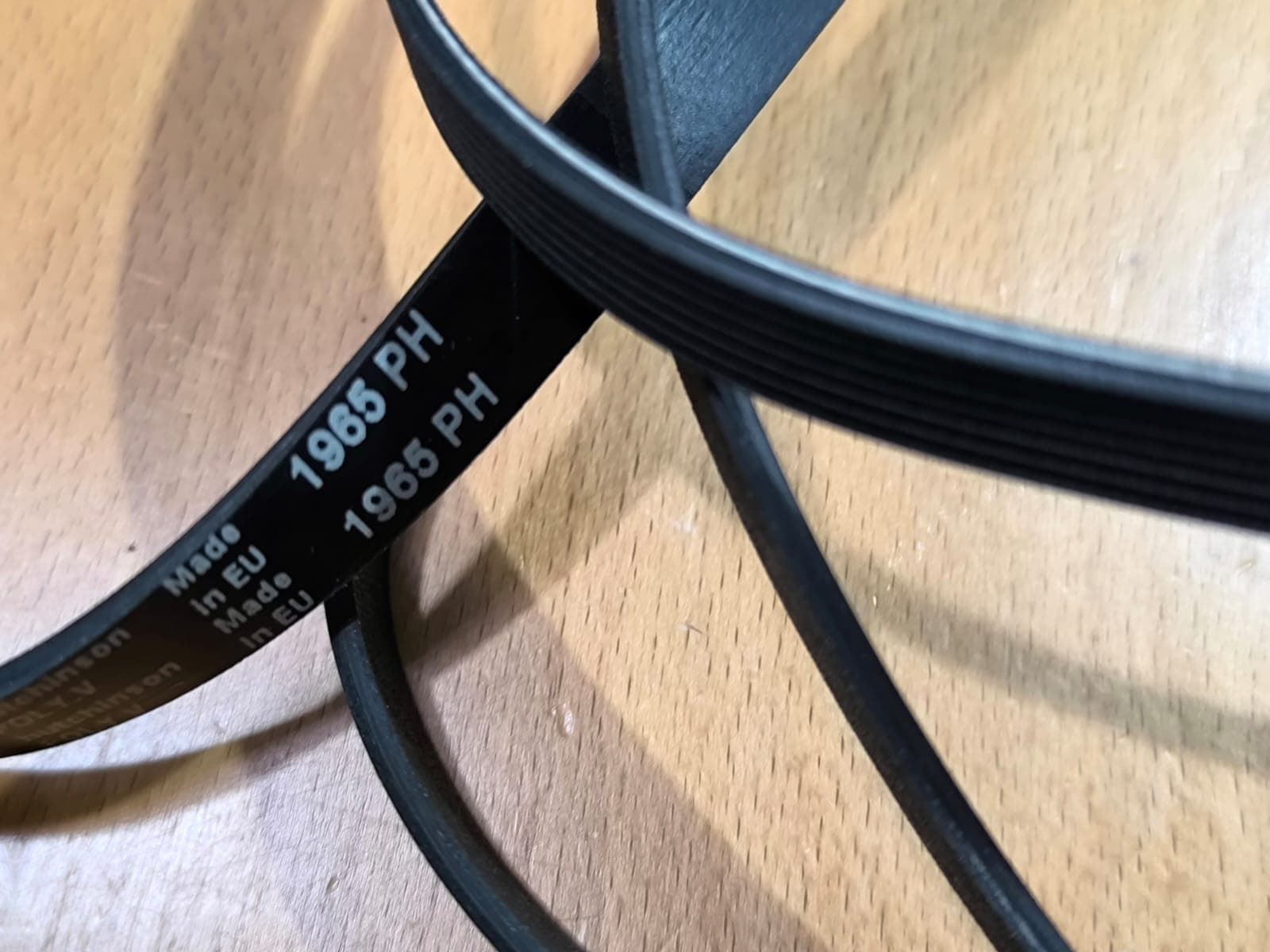 CORREA SECADORA INDESIT, ESTRIADA, 482000023382 - Imagen 1