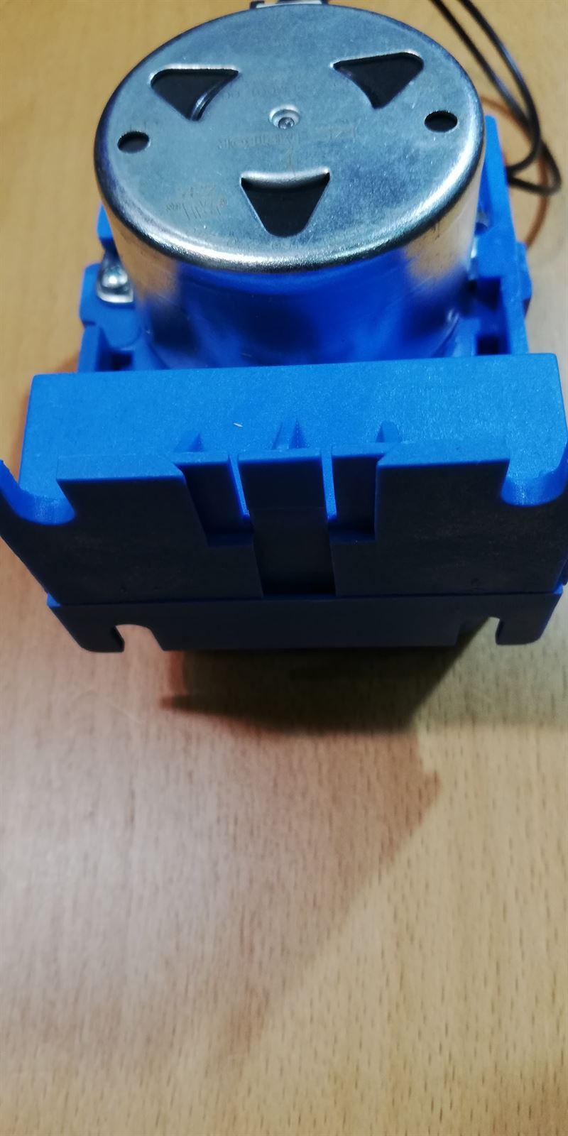 DOSIFICADOR DETERGENTE LAVAVAJILLAS, SIN REGULACIÓN, 1,5 L/H, 230 V, TUBO 4X6 MM,   361098 - Imagen 3