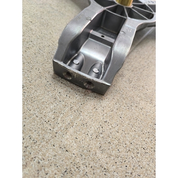 EJE CESTO LAVADORA AEG, CRUCETA, ALTO 101MM, CASQUILLO 35MM, EJE 25/30MM, POLEA14/24MM, BRAZO225MM, TORNILLO POLEA M10, TORNILLOS BRAZO M8, 132149016 - Imagen 2