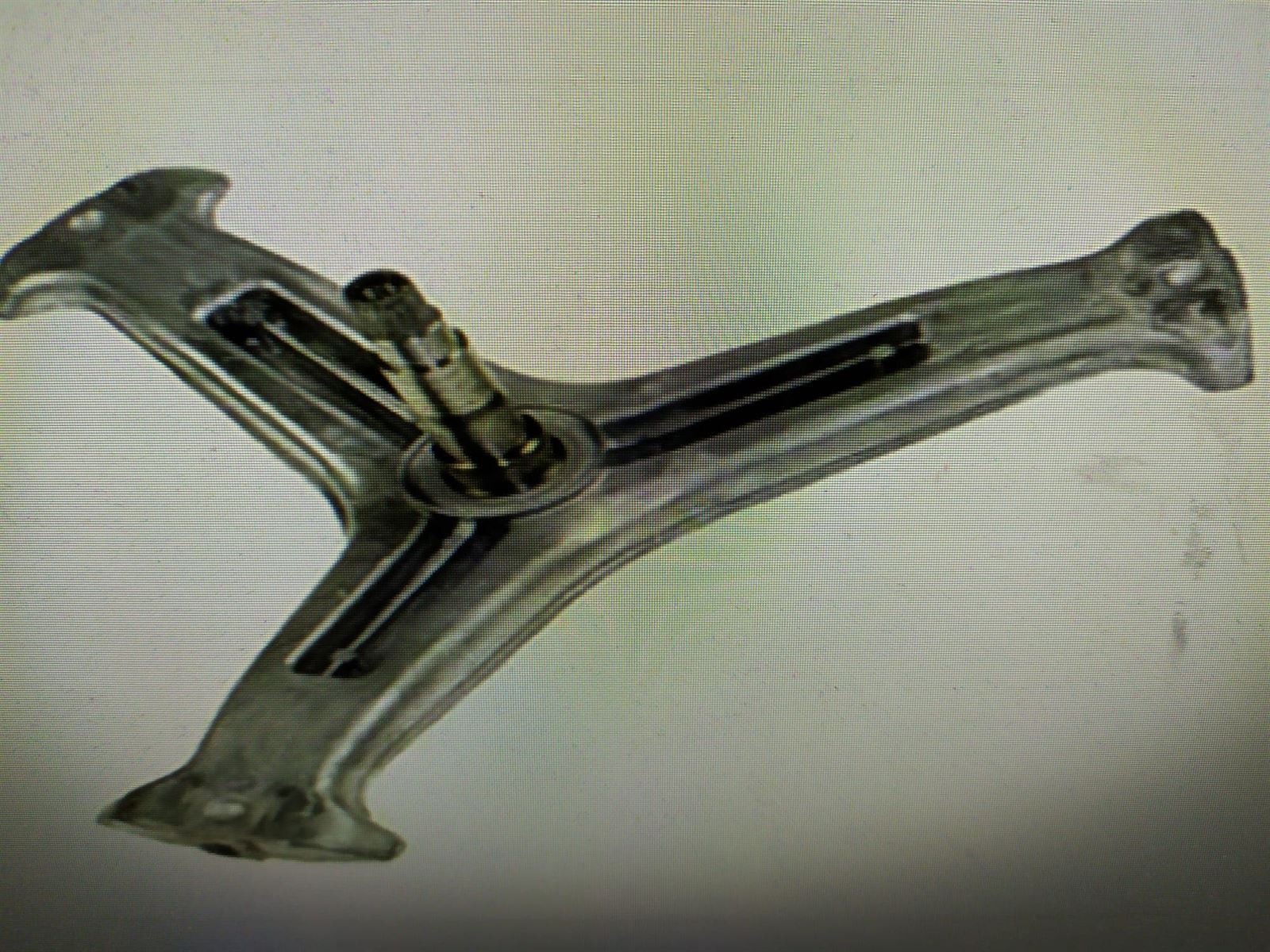 EJE CESTO LAVADORA LG, F4J6EY2W,  F1496TDWA3,   2272650051 - Imagen 1