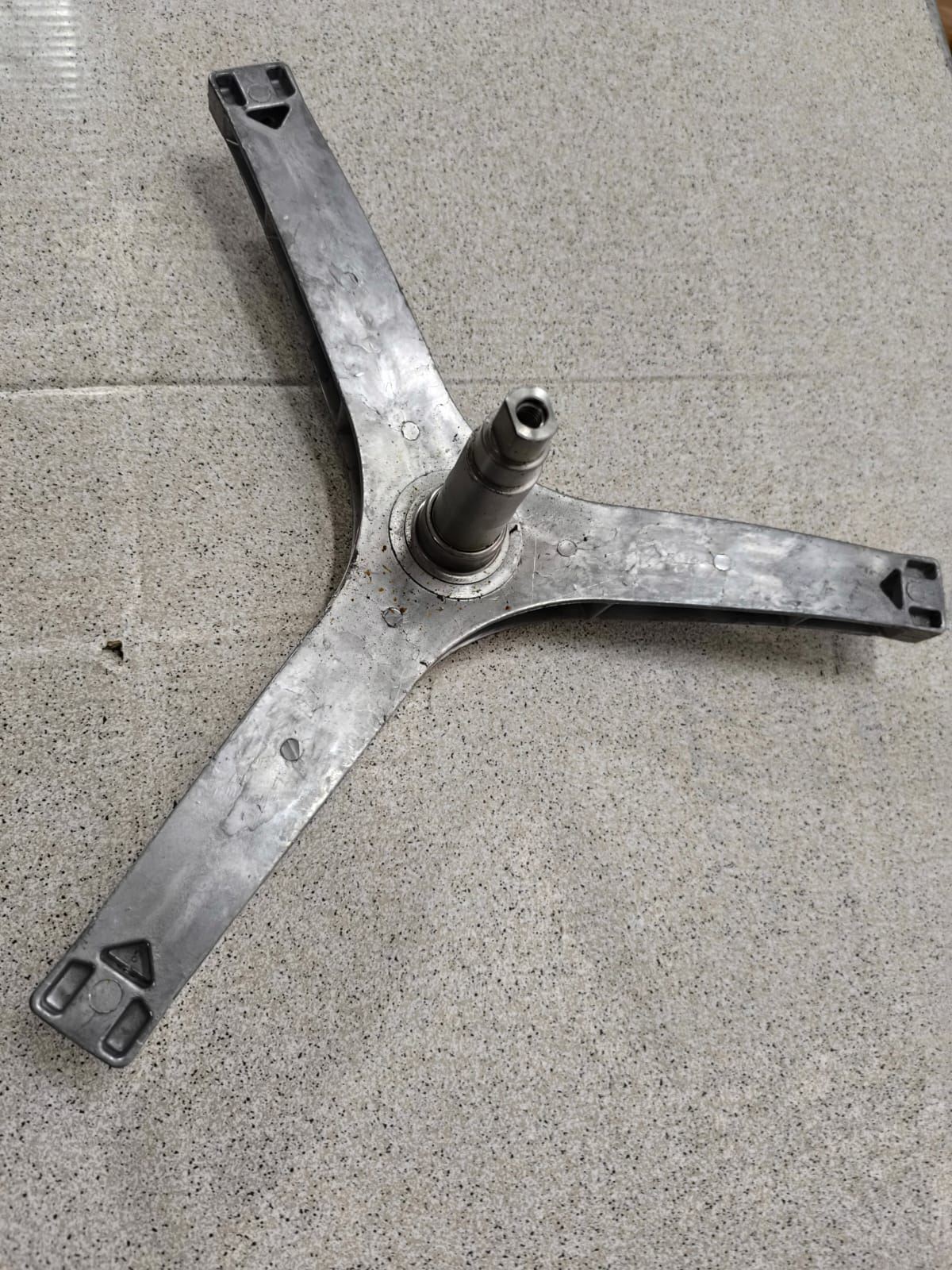 EJE CESTO LAVADORA TEKA, RECAMBIO ORIGINAL, 240MM, EJE 104/30/25MM, CASQUILLO 37/16MM, ROSCA M10, POLEA 20/16MM,  81874051 - Imagen 1