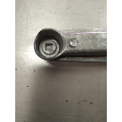 Eje cesto lavadora Zanussi 500rpm, eje 17mm, casquillo22x14mm, largo106mm,  311061599008, 2274750061 - Imagen 2