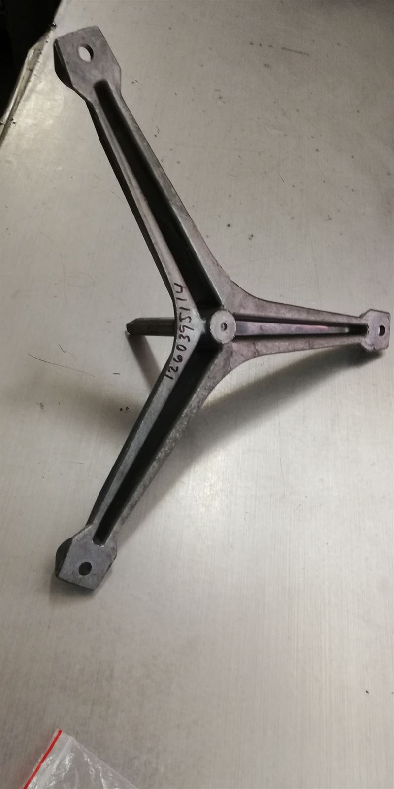 EJE CESTO LAVADORA ZANUSSI, LONGITUD 109/220MM, EJE 17MM, CASQUILLO 22MM, POLEA 17X11X15, ROSCA M8, 600RPM,  2274750113 - Imagen 2