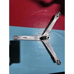 EJE TAMBOR LAVADORA SAMSUNG, LONGITUD 126MM, DIAMETRO CASQUILLO 35X18MM, BRAZO 247MM, ROSCA M10, POLEA 17X23MM, RECAMBIO ALTERNATIVO, DC000078A - Imagen 1