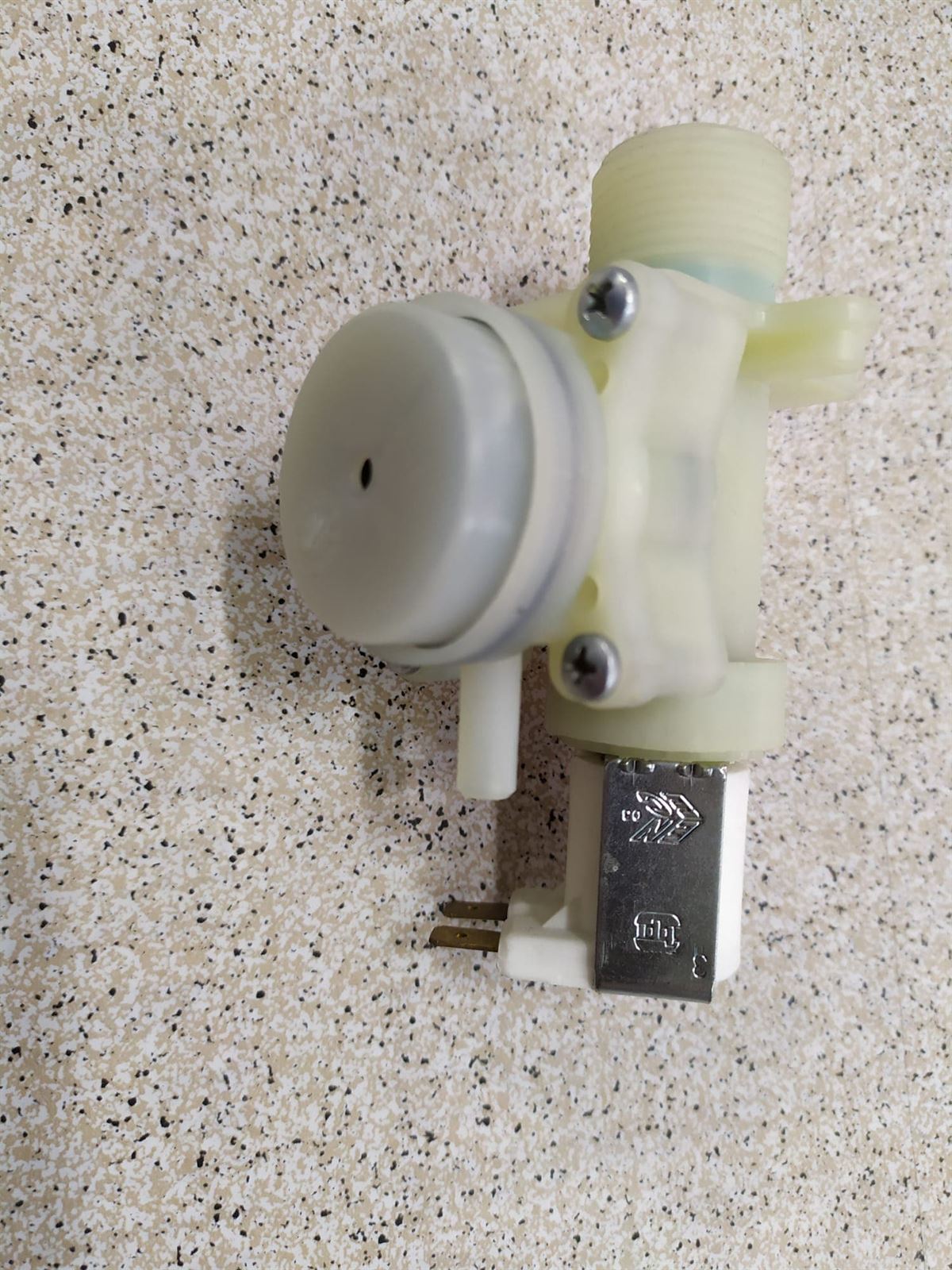 ELECTROVALVULA 1 VIA ZANUSSI, ELECTROLUX, AEG,  LAVAVAJILLAS CON SEGURIDAD, 220V, 3/4, 11/7MM, CALIDAD ALTERNATIVA,  1520233006 - Imagen 1