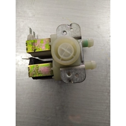 ELECTROVALVULA 2 VIAS LAVADORA NEWPOOL  90º  220 V ENTRADA 3/4 SALIDA 12 MM   1530000012 - Imagen 2