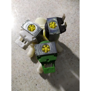 ELECTROVALVULA 3 VIAS  AEG, ZANUSSI, ELECTROLUX, ALTERNATIVA,   180º  1249472141 - Imagen 1