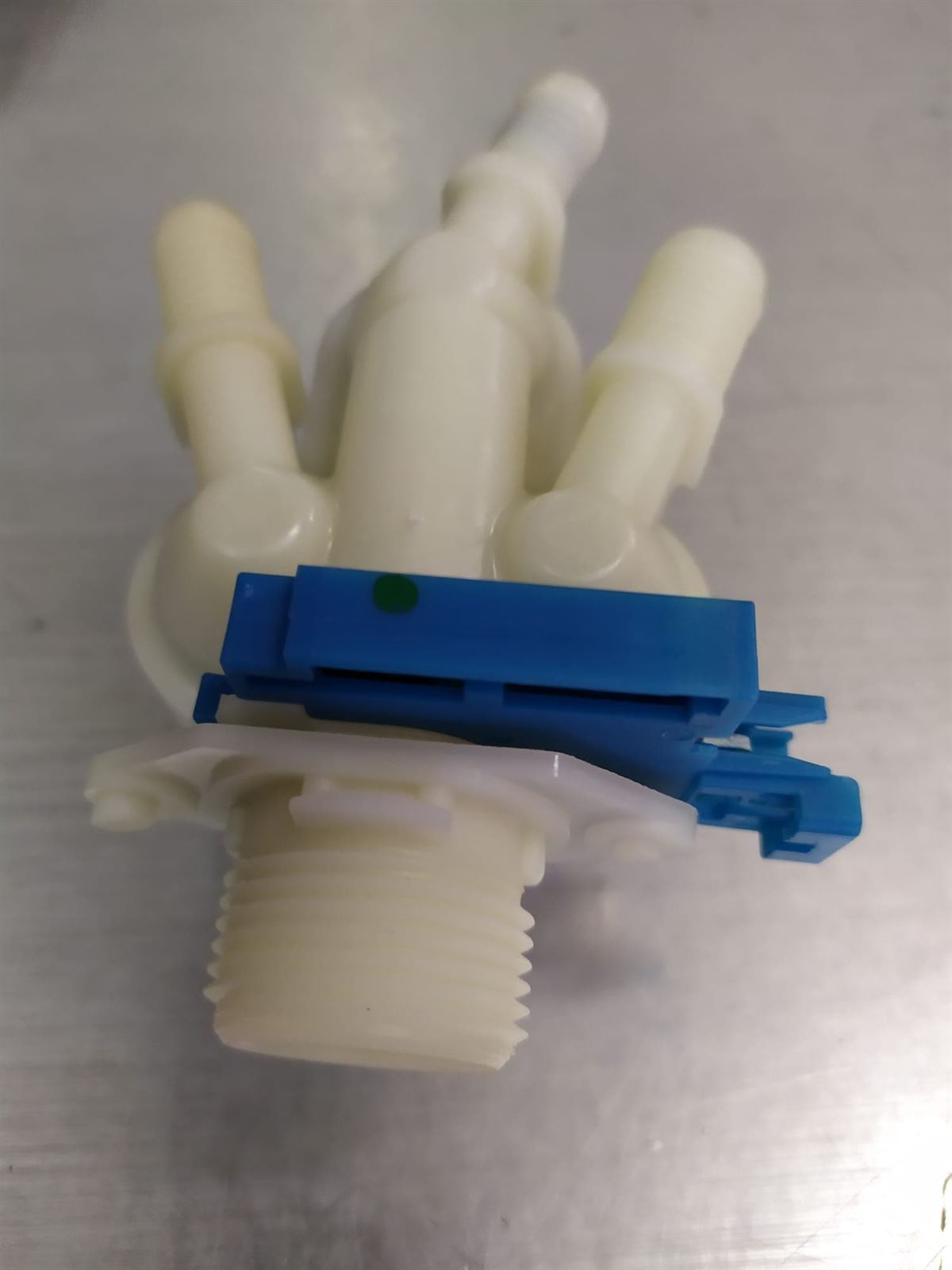ELECTROVALVULA 3 VIAS CON FLUXOMETRO,  AEG, ZANUSSI, ELECTROLUX, RECAMBIO ALTERNATIVO,    50299086004 - Imagen 2