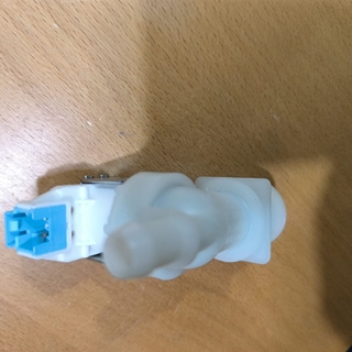 ELECTROVALVULA LAVAVAJILLAS BEKO, 1 VIA, 220V, 180º, ENTRADA 3/4, SALIDA 12MM, RECAMBIO ORIGINAL, C00273883 - Imagen 2