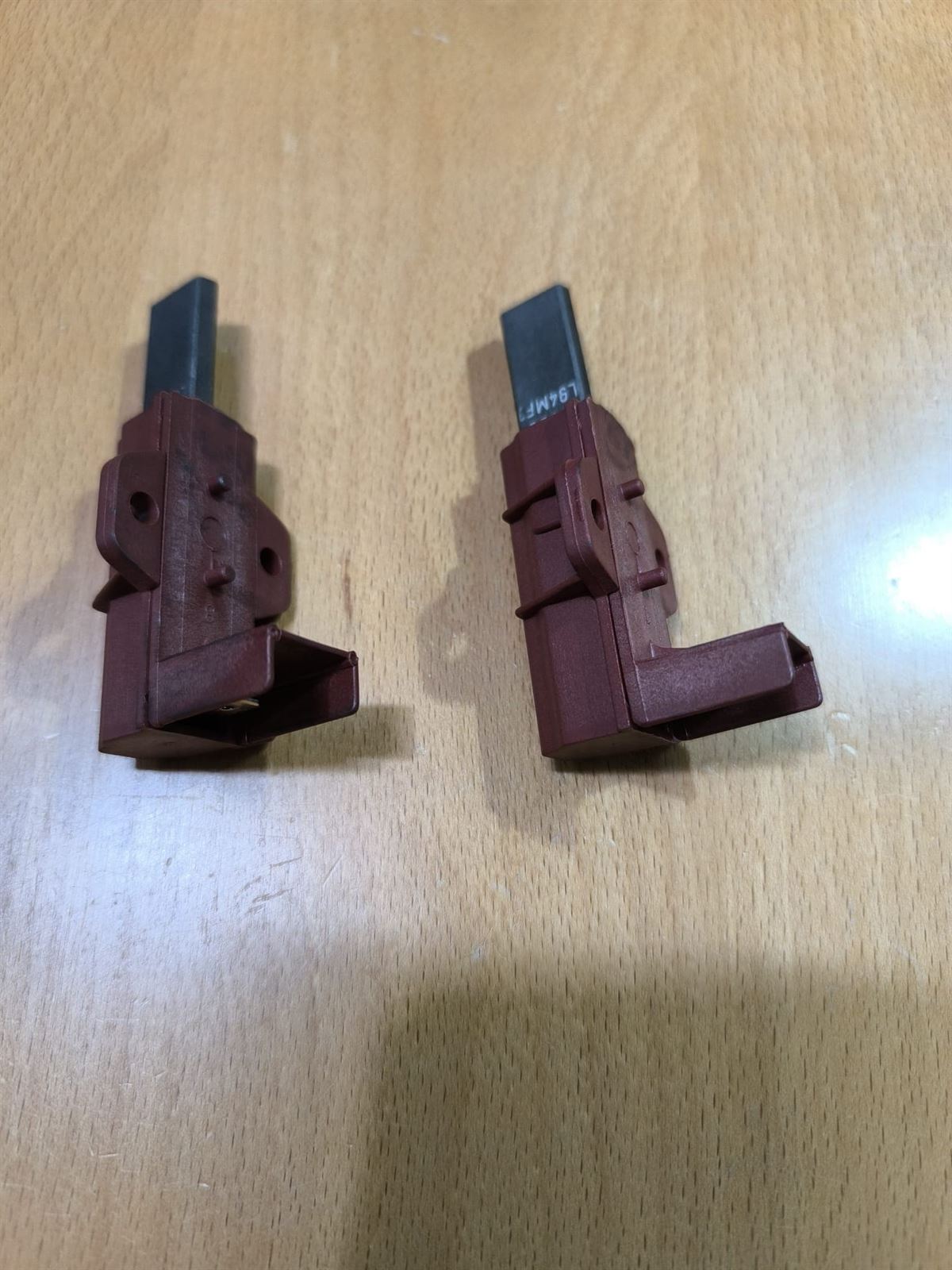 ESCOBILLAS MOTOR LAVADORA, DAEWOO, LG, INDESIT, BEKO, 5X12,5X32MM, TERMINAL 6,3MM, RECAMBIO ORIGINAL, C00196539 - Imagen 2