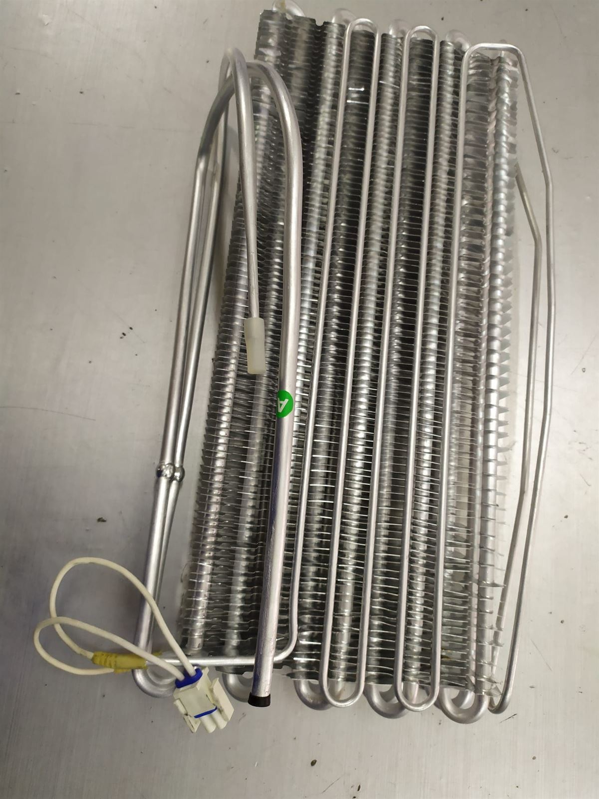 EVAPORADOR FRIGORIFICO ZANUSSI, 425X200X60 MM, CON RESISTENCIA DESESCARCHE,  ALETEADO, 2425530058 - Imagen 1