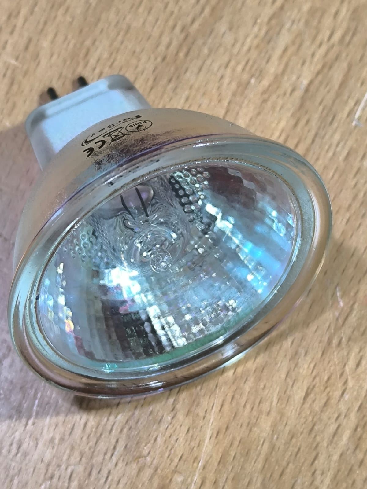 FOCO HALOGENO, 2 PINES, 220V, 50W, DIAMETRO 50MM, ALTO 47MM, GU5.3 - Imagen 2