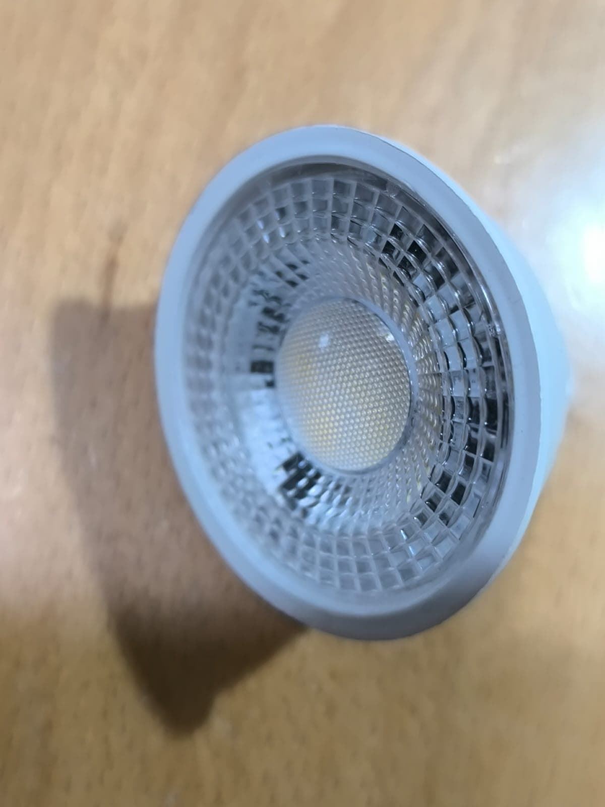 FOCO LED, 2 PINES, 12V, 5W, CD / AC, CORRIENTE CONTINUA Y CORRIENTE ALTERNA, DIAMETRO 50MM, ALTO 44MM, GU5.3 - Imagen 2
