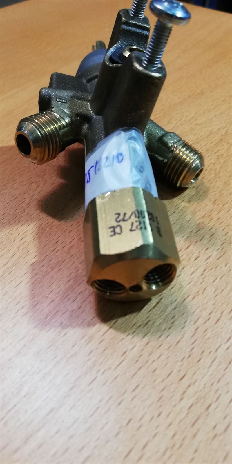 GRIFO COCINA ZANUSSI, CORBERO, RECAMBIO ORIGINAL, GRIFO DOBLE SALIDA PARA QUEMADOR SOLERA Y GRILL HORNO, CON VALVULA SEGURIDAD,  3970512210 - Imagen 4