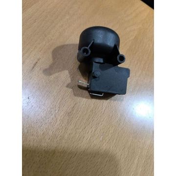 INTERRUPTOR DE BOLA PARA ESTUFAS GAS, 15A, 230V, SEGURIDAD CONTRA VUELCO, 76L4457A - Imagen 1