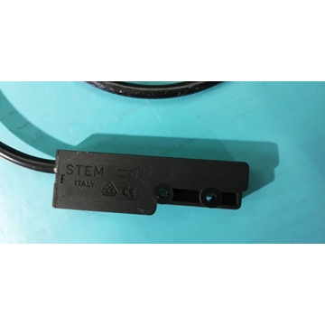 INTERRUPTOR MAGNETICO CON CABLE 500MM, LAVAVAJILLAS, 250 V, 0,04 A, 16/20/65 MM, DISTANCIA AGUJEROS 16 MM,  A0153322 - Imagen 2