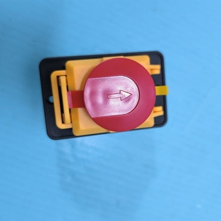 INTERRUPTOR TRIFASICO MARCHA PARO, 6 AMPERES, 400V, KJD18 - Imagen 1